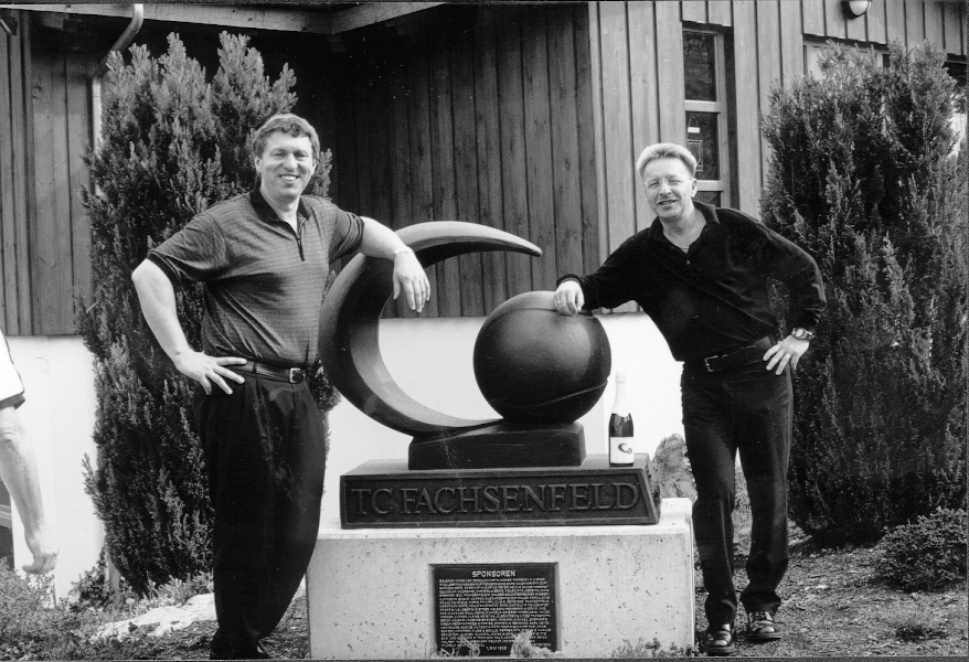 1999